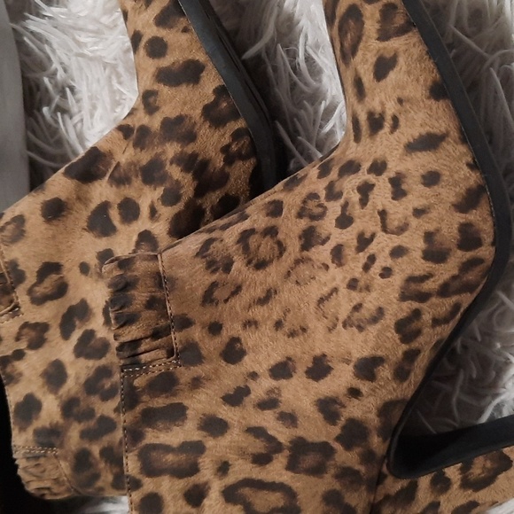 Sam & Libby Ankle Booties - Picture 8 of 10